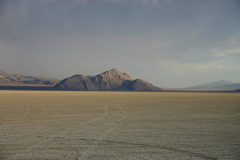 Black Rock Desert - a desert in the northwest of the state of Nevada in the USA. The desert covers an area of 2.6 thousand km² with a length of 110 km and a width of 32 km. Part of the endorheic Great Basin.